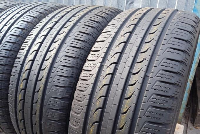 Goodyear EfficientGrip SUV 265/50 R20