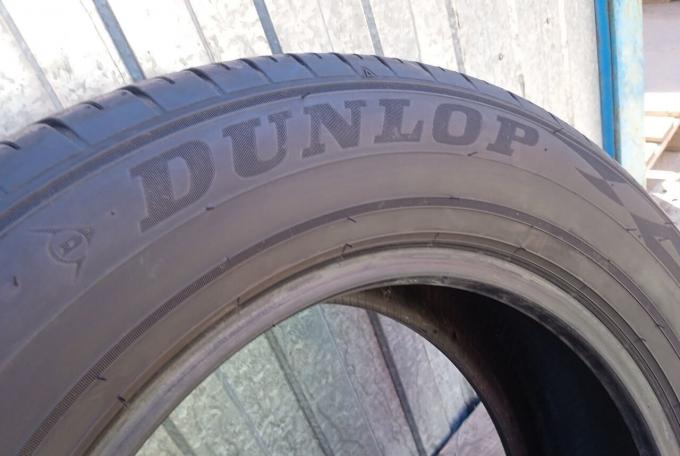 Dunlop Enasave RV505 215/60 R16