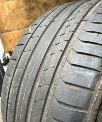 Pirelli P Zero PZ4 255/40 R20