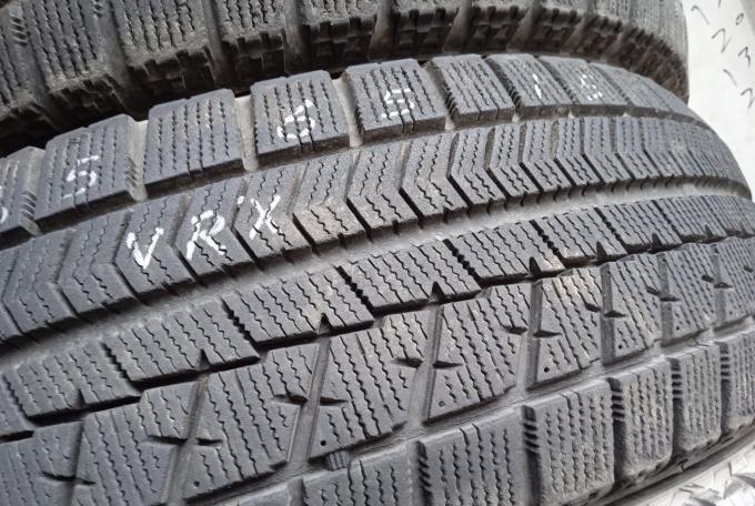 Bridgestone Blizzak VRX 185/65 R15