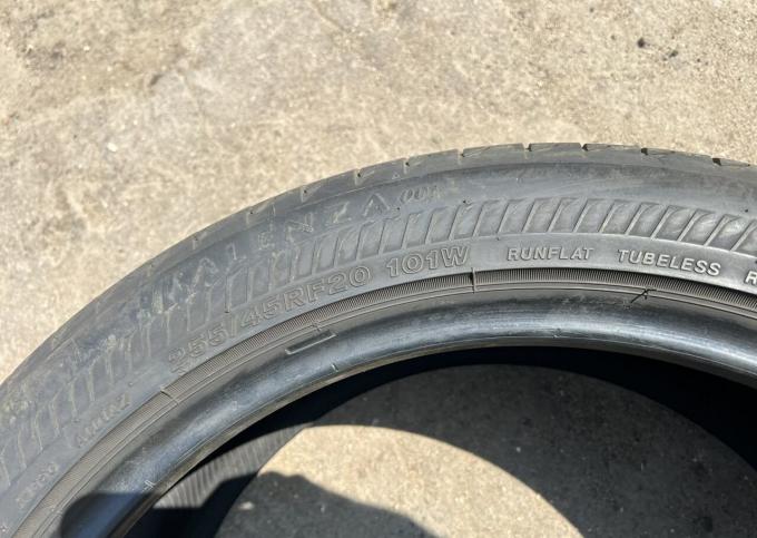 Bridgestone Alenza 001 255/45 R20