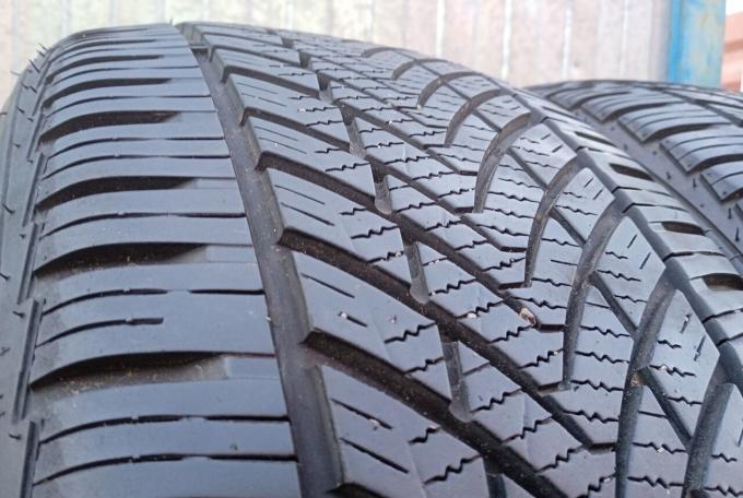 Rotalla Setula 4-Season RA03 195/50 R15