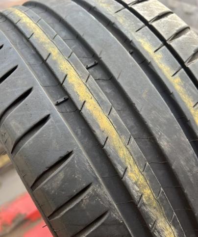 Michelin Pilot Sport 4 235/40 R18