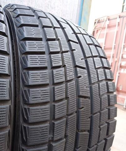 Yokohama Ice Guard IG30 255/35 R19