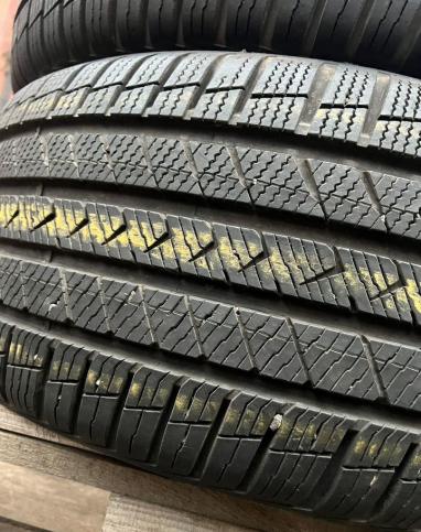 Vredestein QuaTrac Pro 245/40 R19