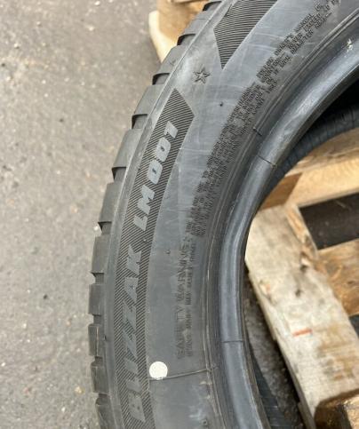 Bridgestone Blizzak LM-001 225/50 R17