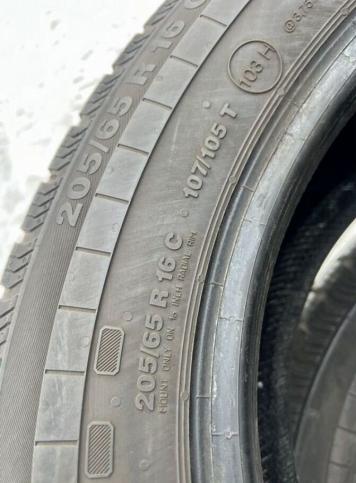 Continental VancoFourSeason 2 205/65 R16C