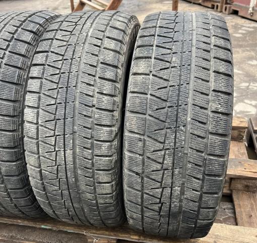 Bridgestone Blizzak Revo GZ 225/55 R17