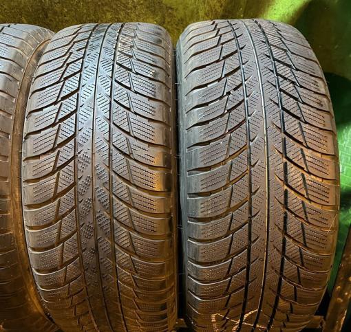 Bridgestone Blizzak LM-001 225/55 R17