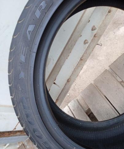 Goodyear EfficientGrip 225/45 R18