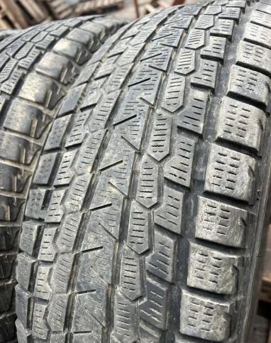 Yokohama Ice Guard G075 215/70 R16