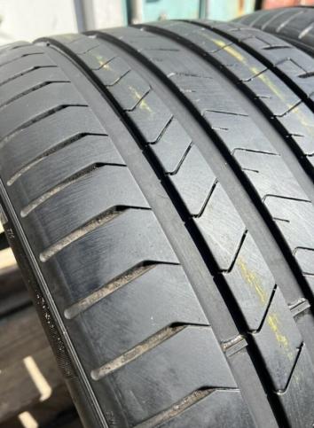 Pirelli P Zero PZ4 285/30 R21