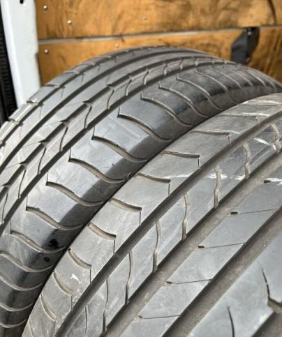 Goodyear EfficientGrip 215/50 R17