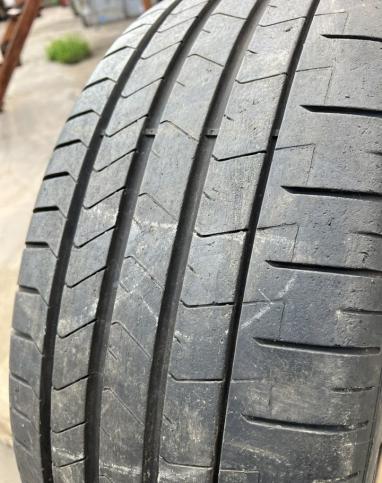 Pirelli P Zero PZ4 245/45 R20