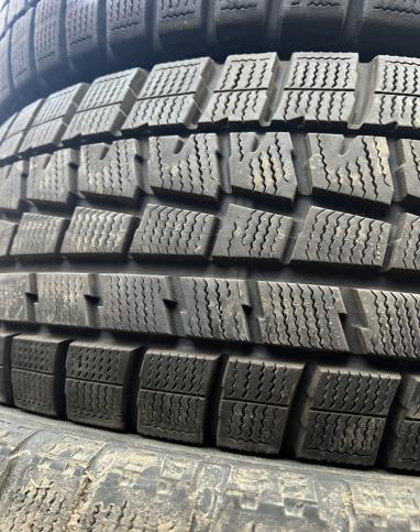 Dunlop Winter Maxx WM01 215/60 R16