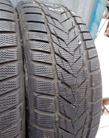 Vredestein Wintrac Xtreme S 215/60 R16