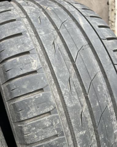 Nokian Tyres Hakka Black 275/45 R20