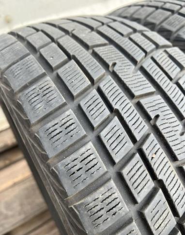 Yokohama Ice Guard IG30 205/55 R16