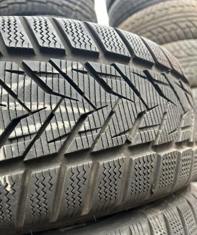 Vredestein Wintrac Xtreme S 215/60 R16