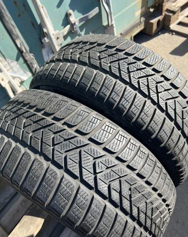 Pirelli Winter Sottozero 3 235/40 R18