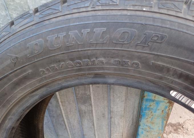 Dunlop Winter Maxx WM01 215/60 R16