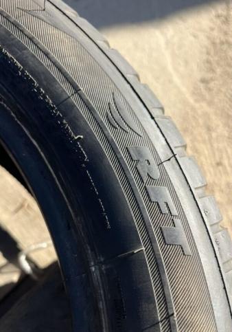 Bridgestone Blizzak LM-001 245/50 R19