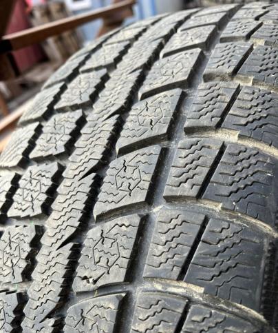 Toyo Winter Tranpath MK3 215/55 R18