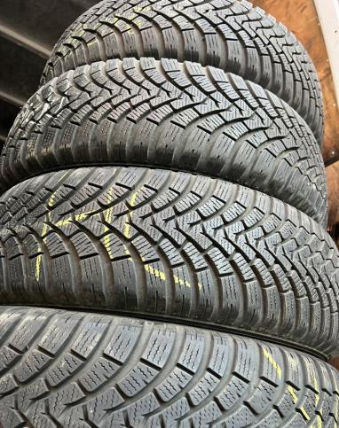 Falken Eurowinter HS01 215/65 R16