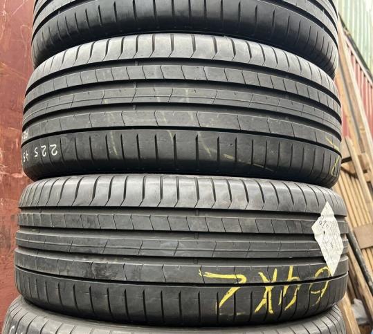 Pirelli P Zero PZ4 225/45 R19