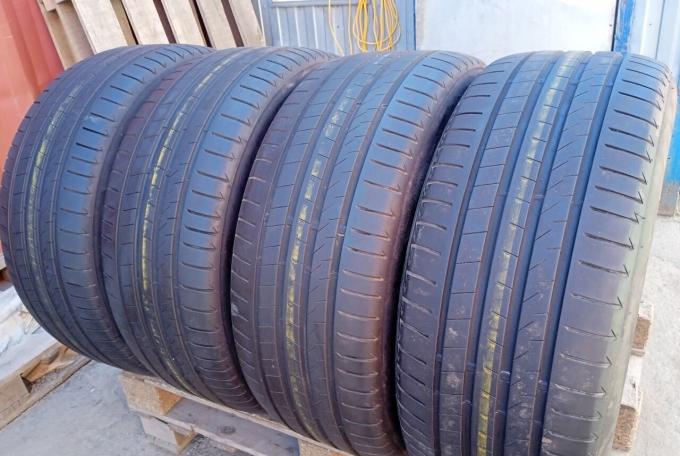 Bridgestone Alenza 001 275/50 R20