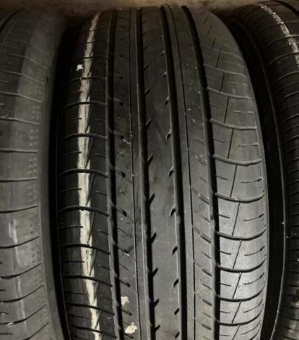 Yokohama dB Decibel E70B 215/55 R17