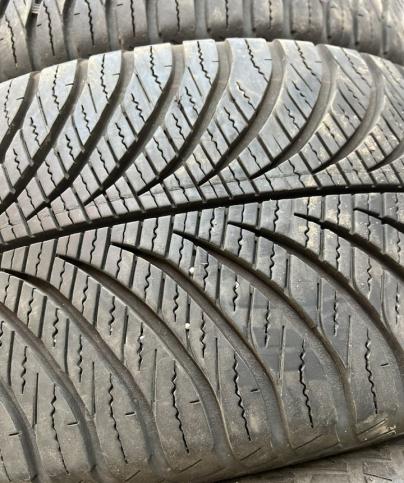 Goodyear Vector 4Seasons Gen-2 235/55 R17