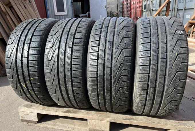 Pirelli Winter Sottozero 210 Serie II 245/40 R18