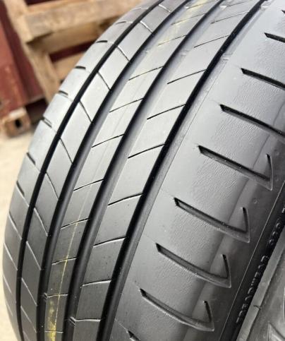 Bridgestone Turanza T005 225/40 R18