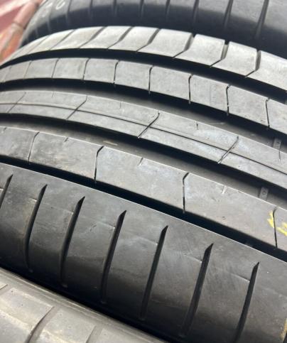 Pirelli P Zero PZ4 225/45 R19