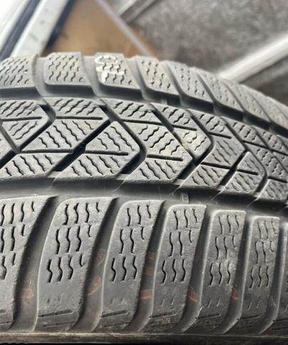 Pirelli Winter Sottozero 3 225/55 R17