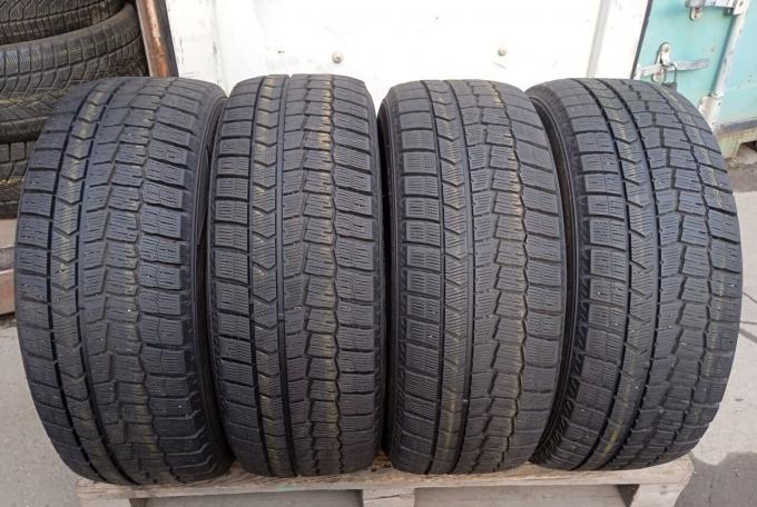 Dunlop Winter Maxx WM02 235/55 R18