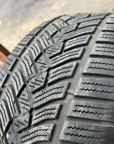 Goodyear UltraGrip Performance 245/45 R17