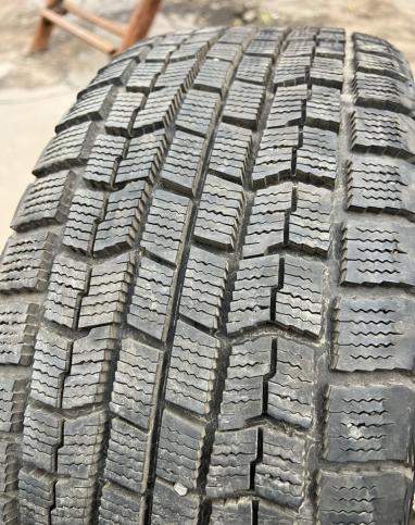 Goodyear Ice Navi Zea 225/45 R17