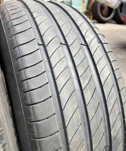 Michelin Primacy 4 235/55 R18