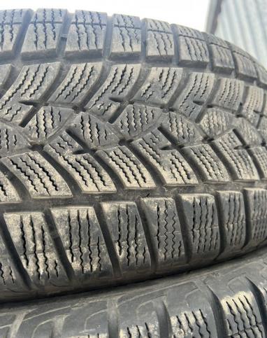 Goodyear UltraGrip Ice 225/60 R17