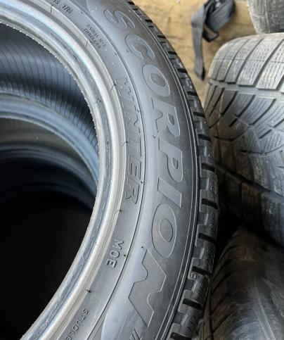 Pirelli Scorpion Winter RFT 235/55 R19