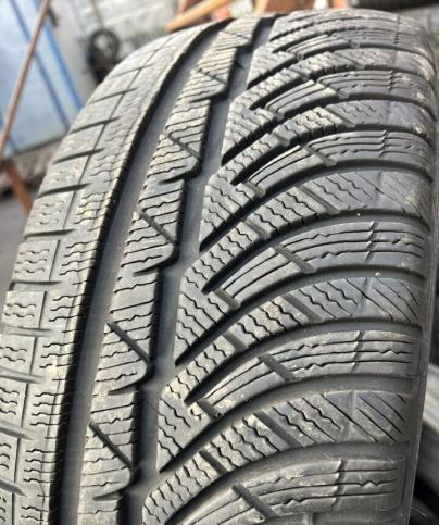 Michelin Pilot Alpin 4 225/45 R18