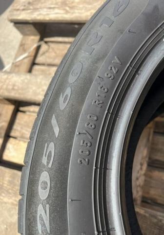 Pirelli P7 Evo Touring 205/60 R16