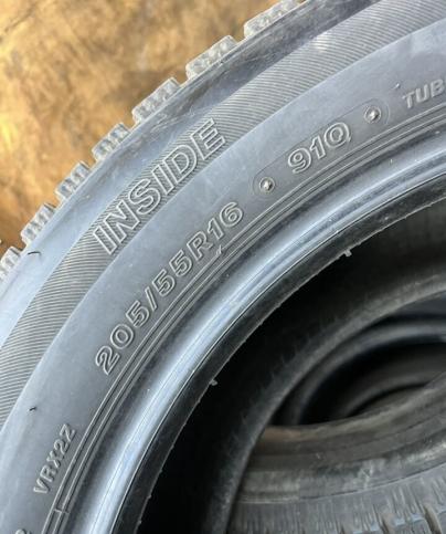 Bridgestone Blizzak VRX2 205/55 R16