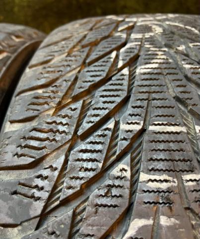 Nokian Tyres Hakkapeliitta R2 235/55 R17