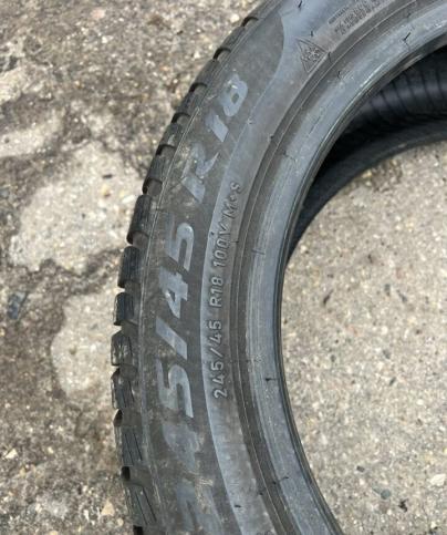 Pirelli Winter Sottozero 3 245/45 R18