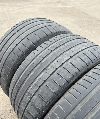 Pirelli P Zero PZ4 285/40 R21