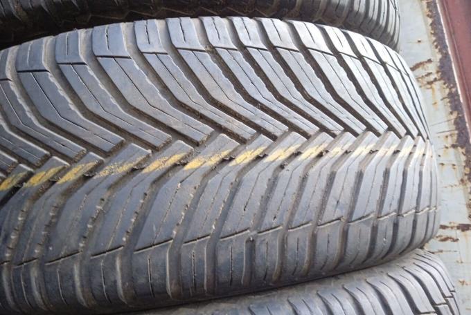 Michelin CrossClimate 2 215/55 R17