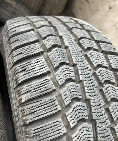 Pirelli Winter Ice Control 225/55 R16